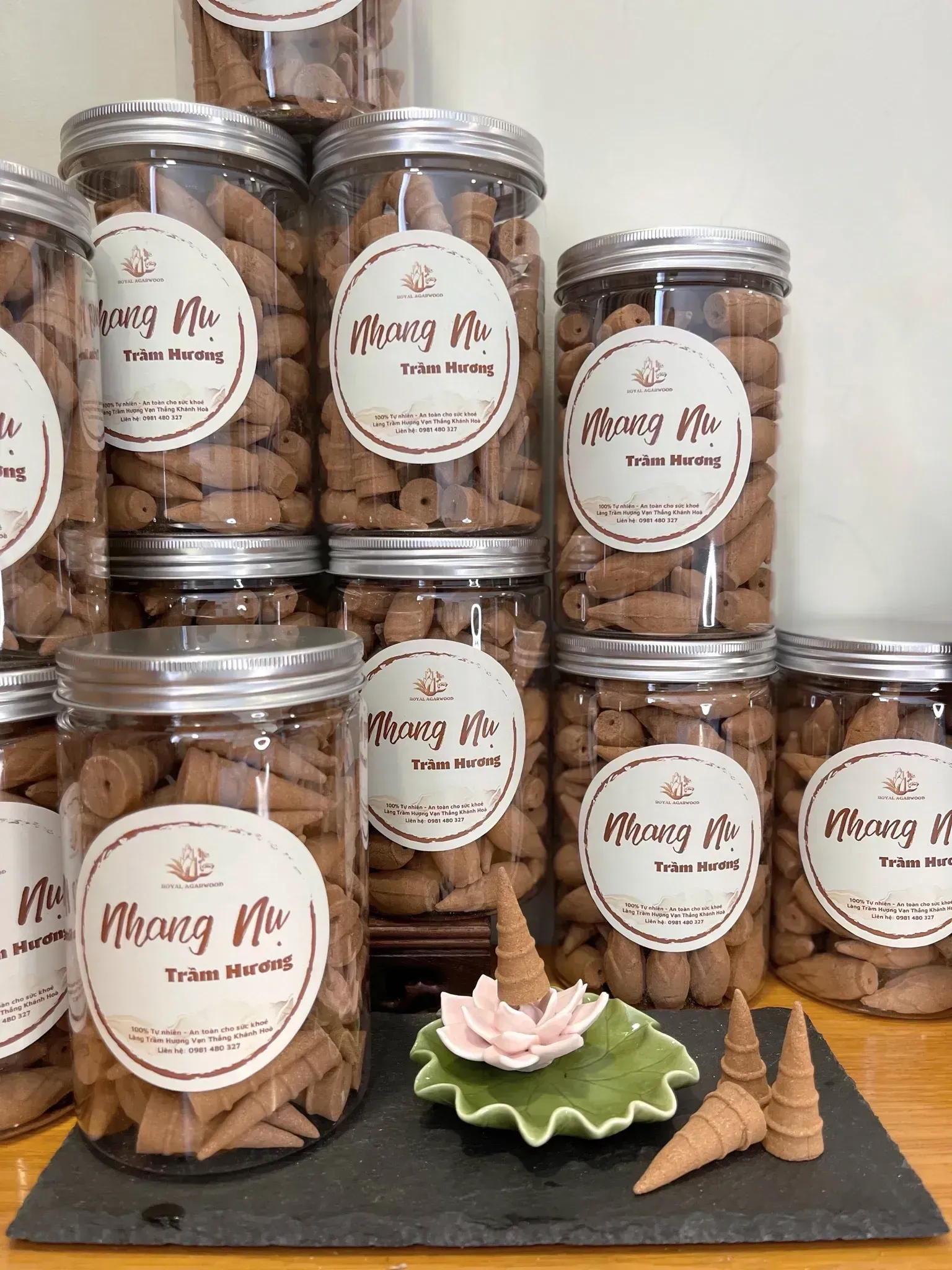 Backflow Agarwood Incense Cones – Natural Vietnamese Oud (80 Cones Box)